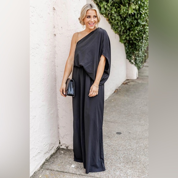 BRAND NEW One shoulder maxi dress - Picture 3 of 4